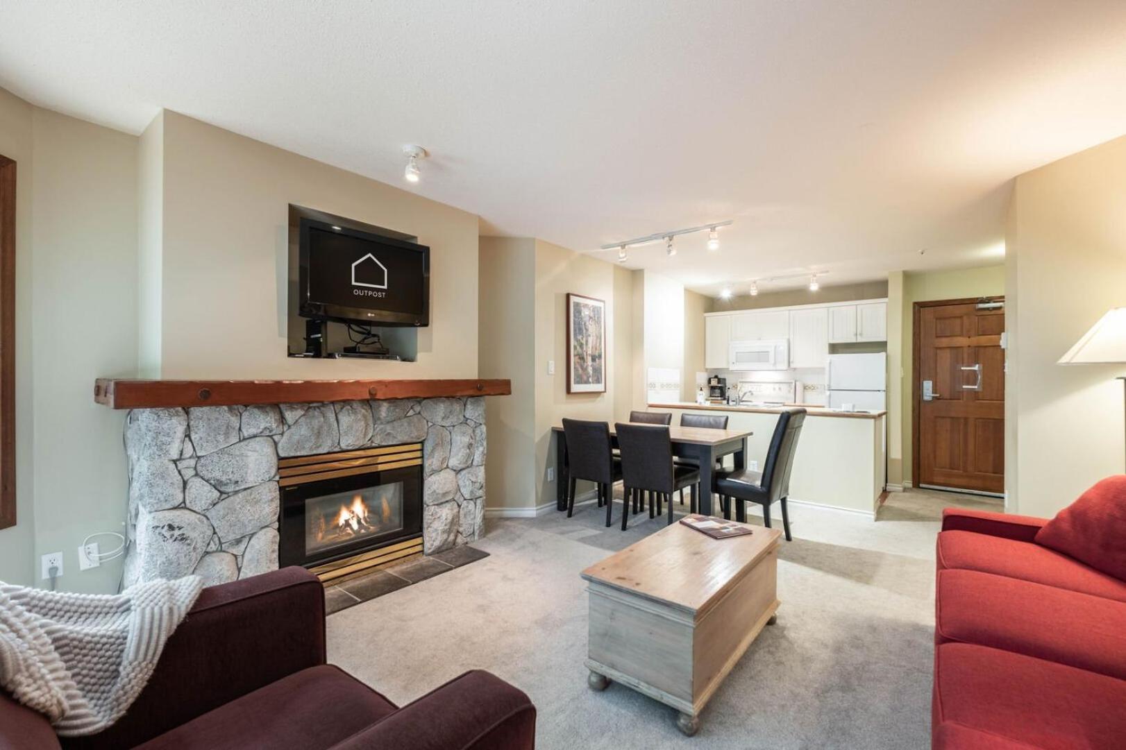 Villa The Aspens By Outpost Whistler Esterno foto